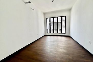 Hevea Elmina Gardens