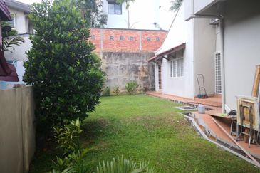 Jalan Keramat Hujung 