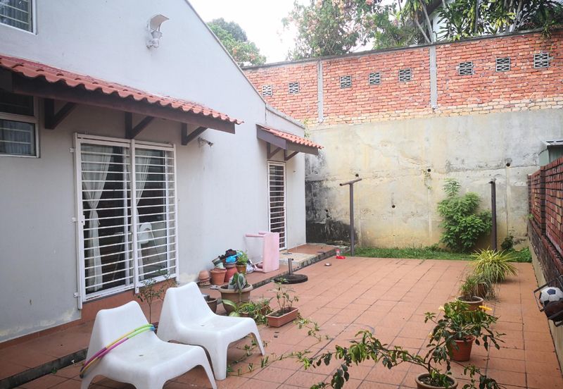 Jalan Keramat Hujung 