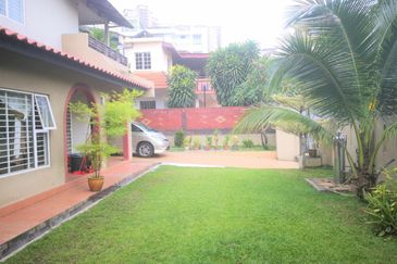 Jalan Keramat Hujung 