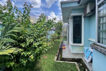 Taman Tasik Semenyih (Lake Residence)