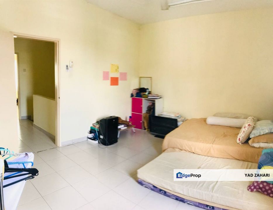 Gated and Guarded with CCTV 2-Storey Terrace @ Taman Seri Bangi, Bandar Baru Bangi, Selangor, Bangi