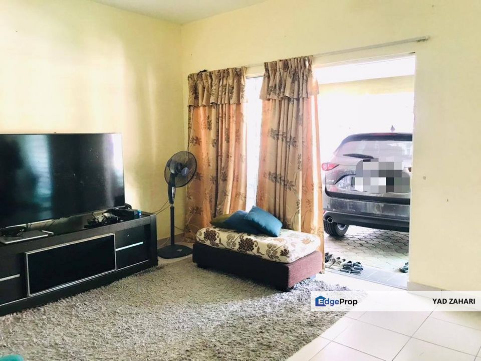 Gated and Guarded with CCTV 2-Storey Terrace @ Taman Seri Bangi, Bandar Baru Bangi, Selangor, Bangi