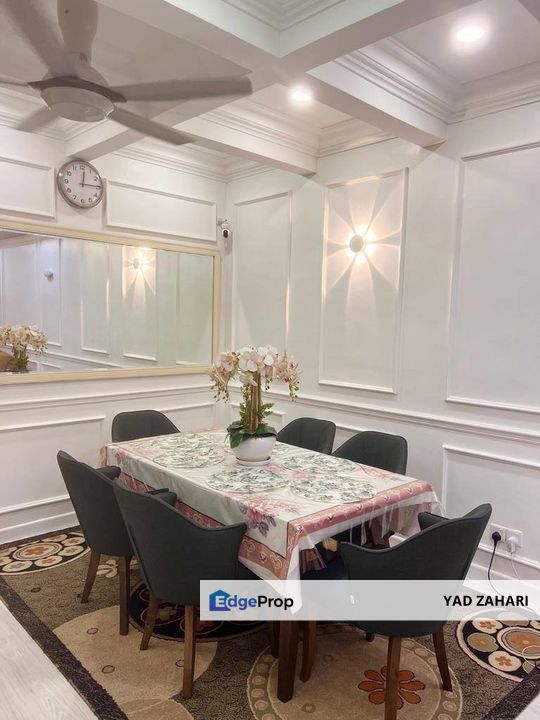 FACING OPEN FULLY RENOVATED 2 Storey Terrace House @ Desa Latania Seksyen 36 Shah Alam, Selangor, Shah Alam