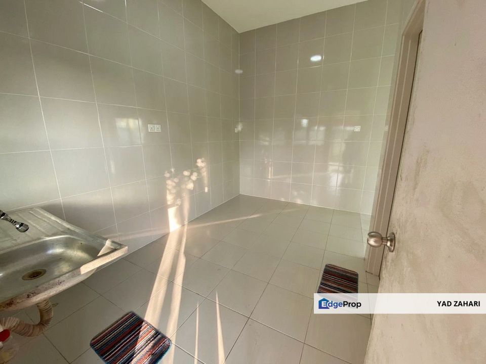 Endlot & Facing Playground Double Storey Terrace @ Hillpark 3, Kajang , Selangor, Semenyih