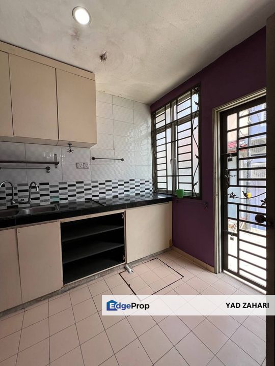 Renovated and Freehold 2-Storey Terrace @ Taman Harmoni, Bandar Teknologi Kajang, Selangor, Semenyih