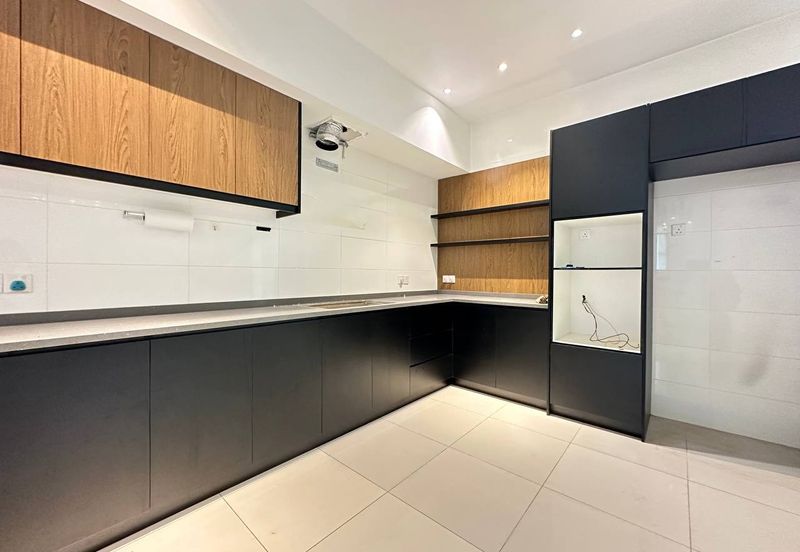 Duta Villa, Setia Alam