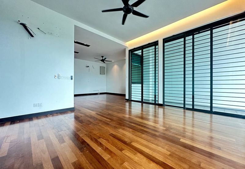 Duta Villa, Setia Alam