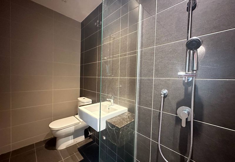 Duta Villa, Setia Alam