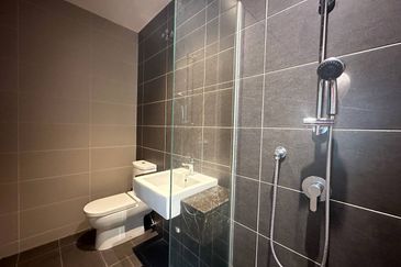 Duta Villa, Setia Alam