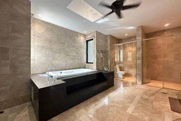 Duta Villa, Setia Alam