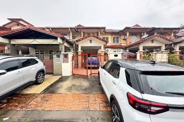 Jalan Spektrum U16 @ Taman Bukit Subang