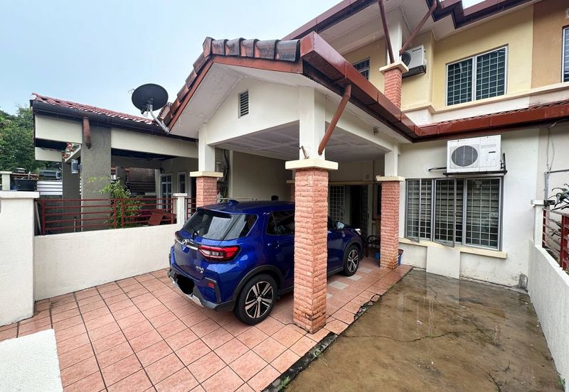 Jalan Spektrum U16 @ Taman Bukit Subang