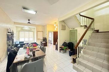 Jalan Spektrum U16 @ Taman Bukit Subang