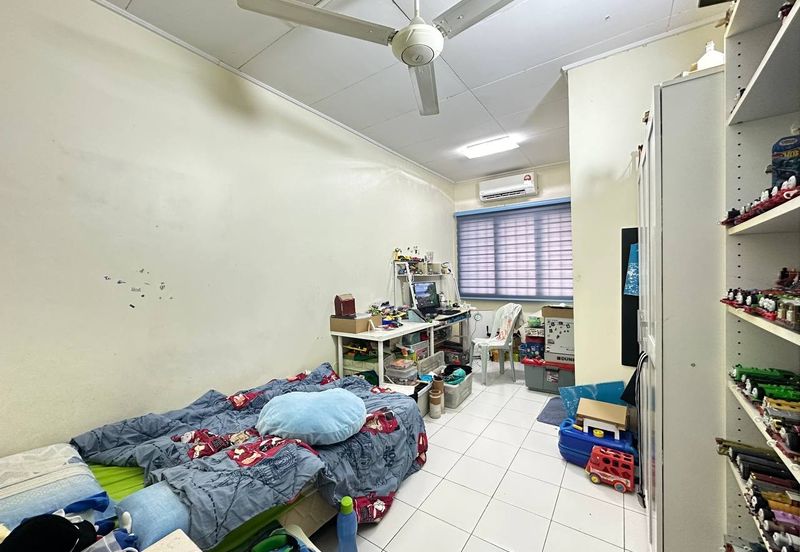 Jalan Spektrum U16 @ Taman Bukit Subang