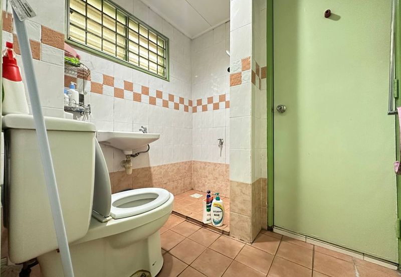 Jalan Spektrum U16 @ Taman Bukit Subang