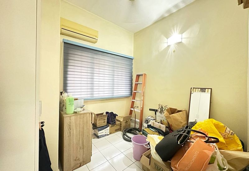 Jalan Spektrum U16 @ Taman Bukit Subang