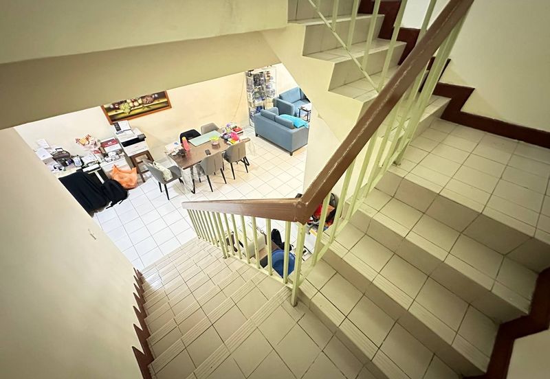 Jalan Spektrum U16 @ Taman Bukit Subang