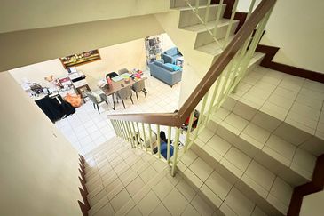 Jalan Spektrum U16 @ Taman Bukit Subang