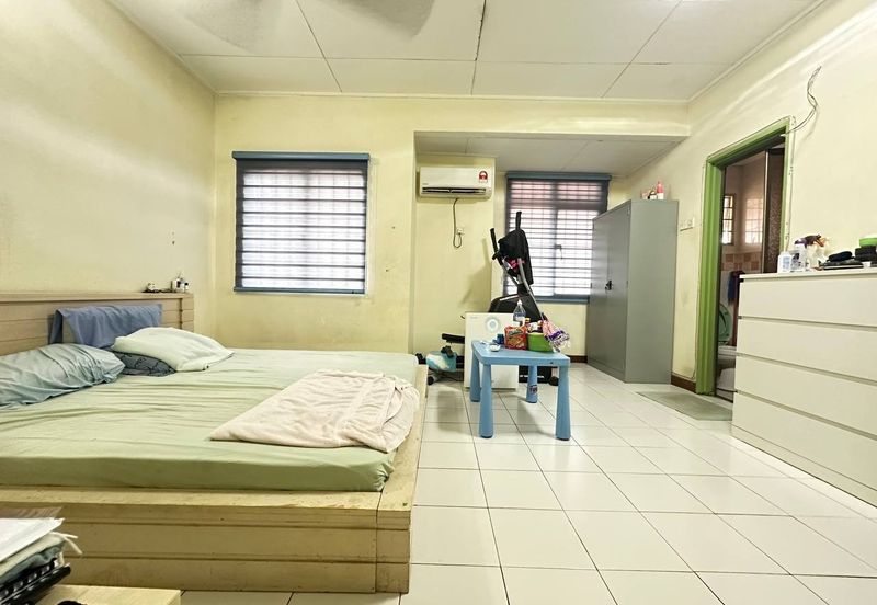 Jalan Spektrum U16 @ Taman Bukit Subang