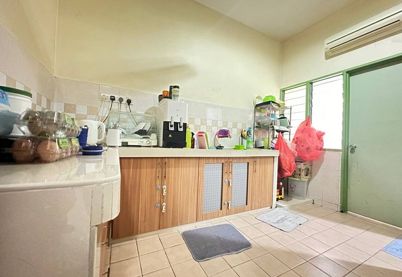 Jalan Spektrum U16 @ Taman Bukit Subang