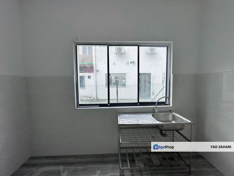 Facing Open with 7 Rooms @ The Clover Homes, Laman Semanggi, Semenyih, Selangor, Semenyih