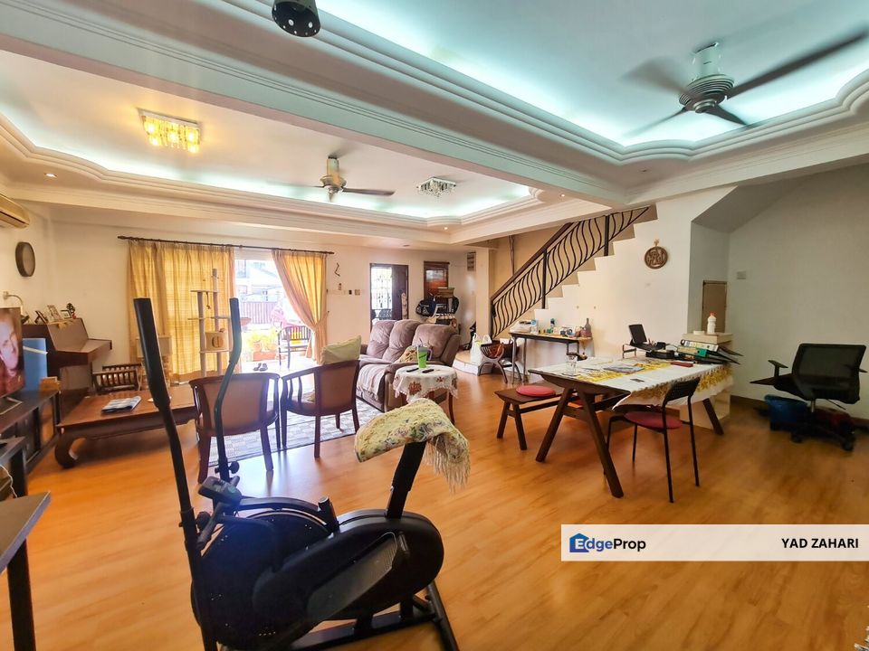 Endlot Double Storey Terrace with Extended Kitchen @ Bukit Rimau, Shah Alam, Selangor, Shah Alam