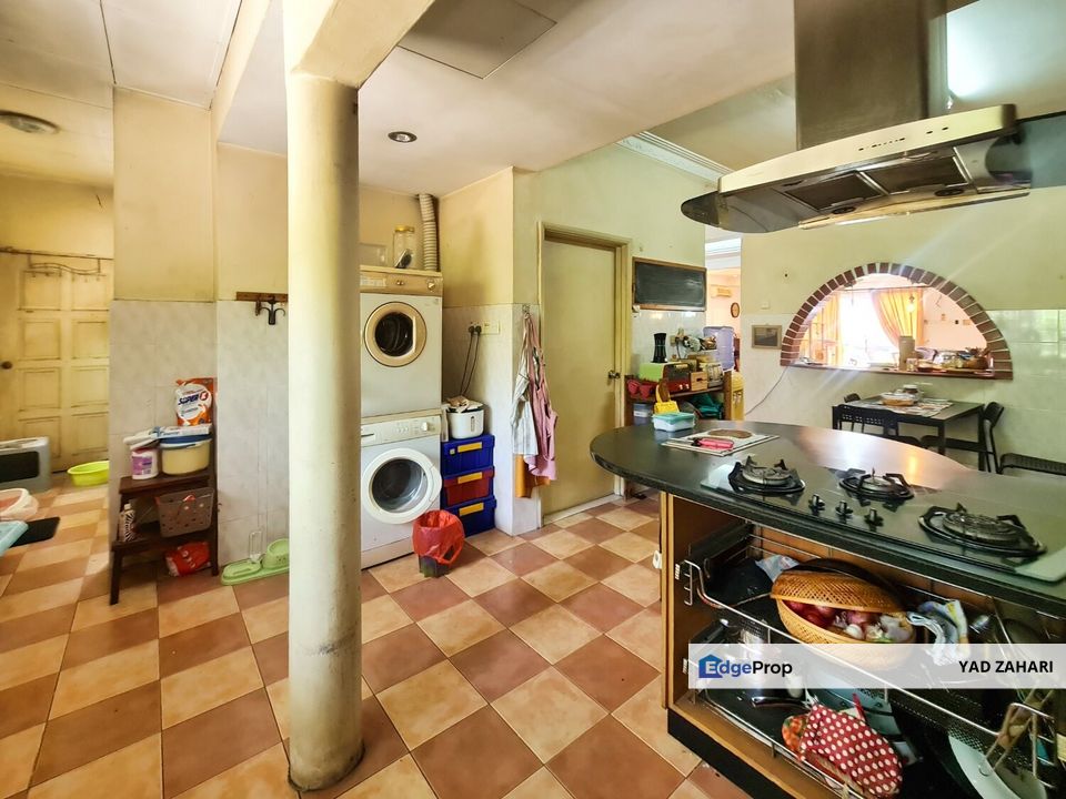 Endlot Double Storey Terrace with Extended Kitchen @ Bukit Rimau, Shah Alam, Selangor, Shah Alam