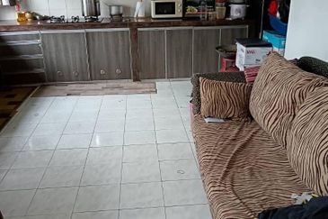 Taman Pinggiran Putra