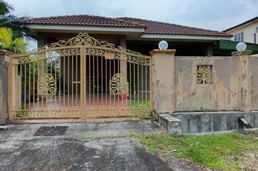 Taman Pinggiran Putra