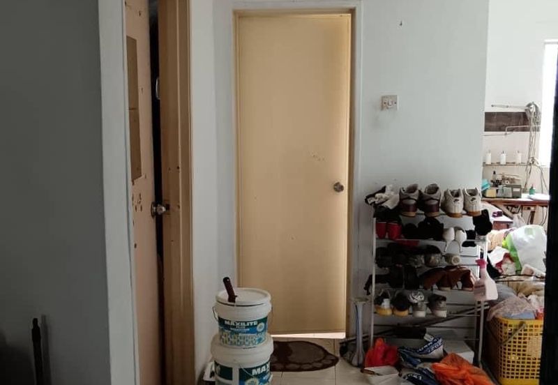 Taman Pinggiran Putra