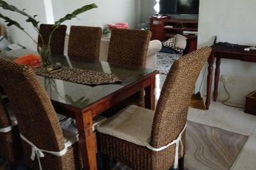 Taman Pinggiran Putra