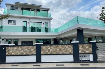 Jalan Wangsa Melawati