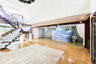 Villa with Land & Fully Furnished, Near TRX For Investment @ Desa Pandan, KL