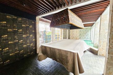 Villa with Land & Fully Furnished, Near TRX For Investment @ Desa Pandan, KL