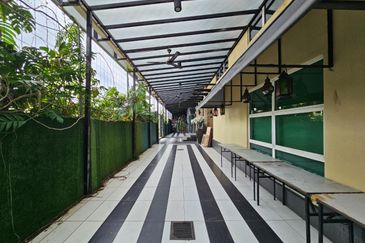 Villa with Land & Fully Furnished, Near TRX For Investment @ Desa Pandan, KL