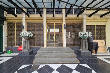 Villa with Land & Fully Furnished, Near TRX For Investment @ Desa Pandan, KL