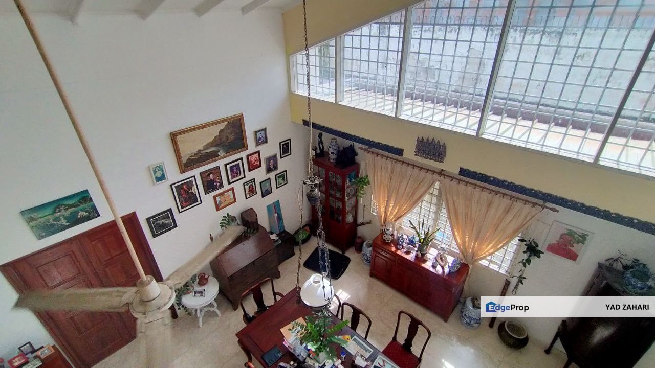 Well Maintain Bungalow & Freehold Unit @ Taman Ukay Emas, Ampang Jaya, Selangor, Ampang