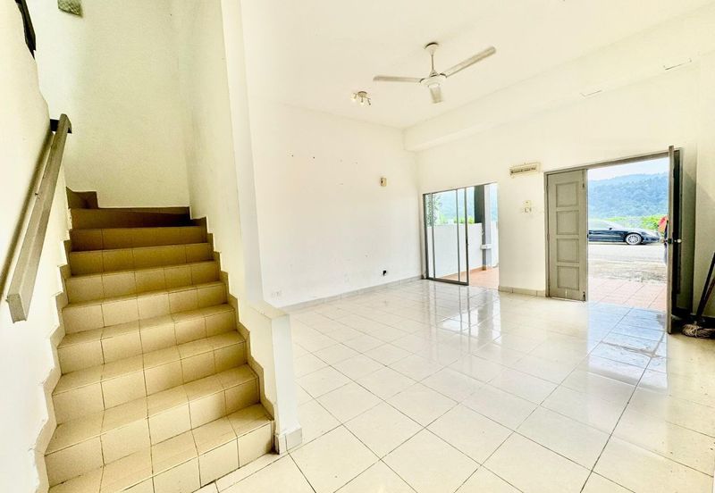 Somerset Ville, Taman Ukay Perdana