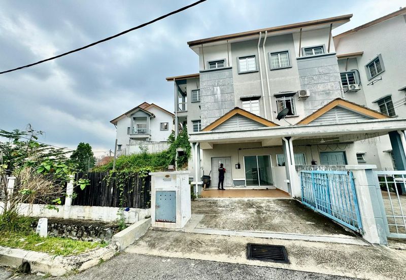 Somerset Ville, Taman Ukay Perdana