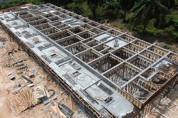 Pulau Indah ( Pulau Lumut )