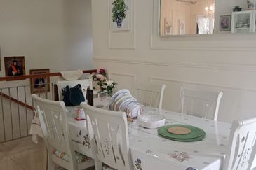 Crescent Park Townvilla