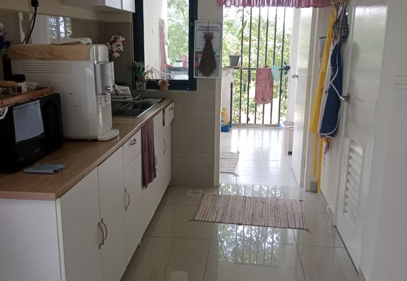 Crescent Park Townvilla