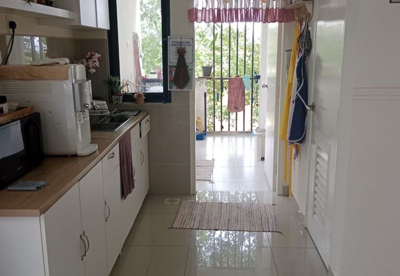 Crescent Park Townvilla