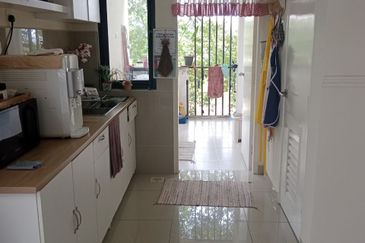 Crescent Park Townvilla