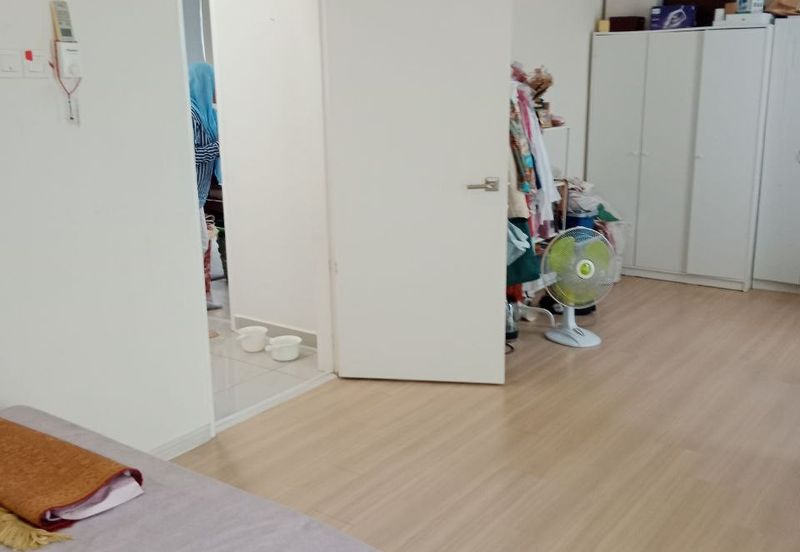 Crescent Park Townvilla