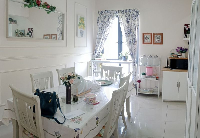 Crescent Park Townvilla