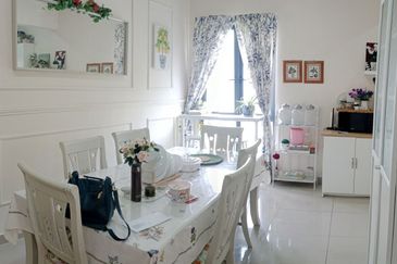 Crescent Park Townvilla