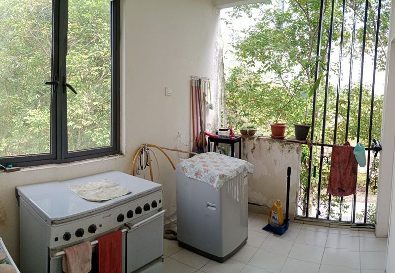 Crescent Park Townvilla