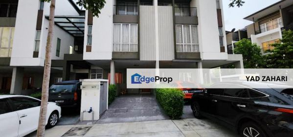 Fully Furnished & Fully Aircond Townhouse @ Ridgefield Tropicana, Kajang, Selangor, Kajang